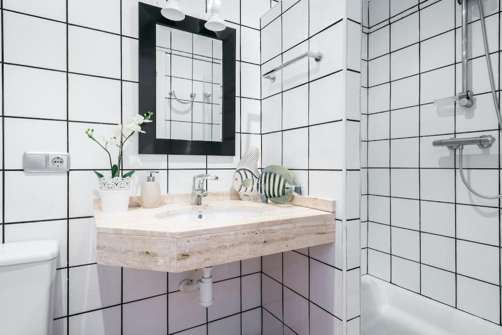 ¡Impactante Apartamento A Cero Linea De Mar! Apartment Tarragona Ngoại thất bức ảnh